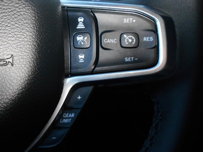 2026 Ram 2500 Laramie photo 25