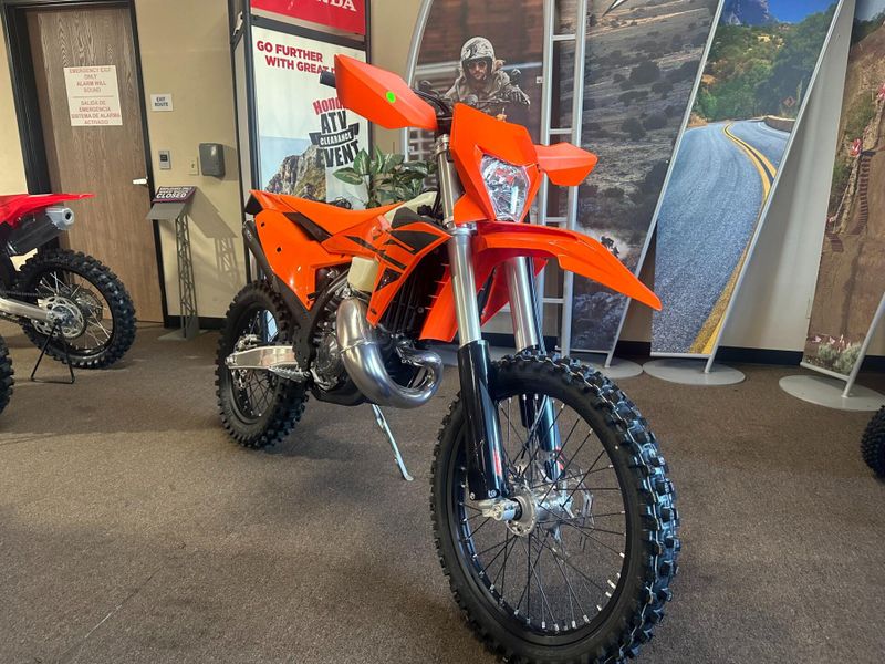 New 2025 KTM 150 XC-W Image 12
