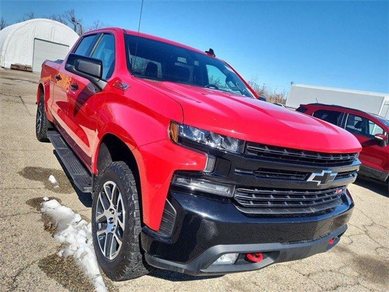 2019 Chevrolet Silverado 1500 LT Trail BossImage 2