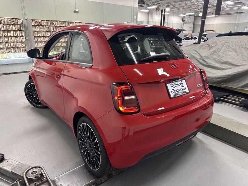 New 2024 Fiat 500e Inspi(red)Image 15
