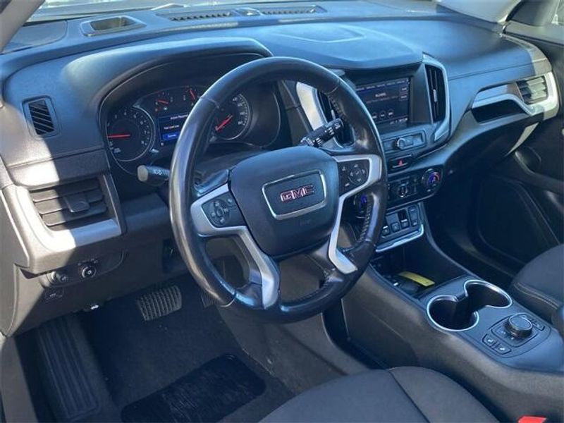 2020 GMC Terrain SLEImage 17