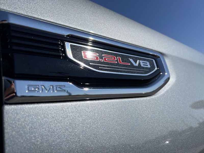 2026 Gmc Sierra 1500 Denali photo 3