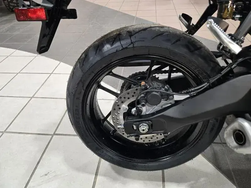 NEW 2026 YAMAHA YZFR7 Image 15
