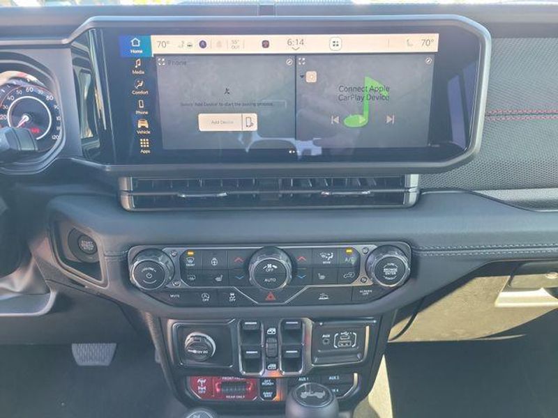 New 2026 Jeep Wrangler Unlimited Rubicon