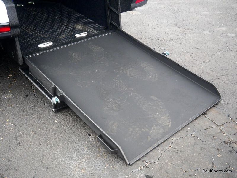 New 2026 Chrysler Voyager Lx