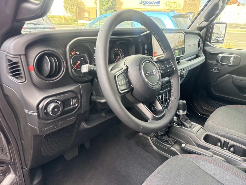 New 2026 Jeep Wrangler 4-door Rubicon