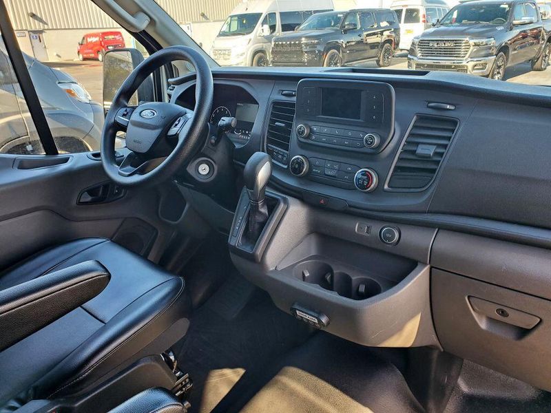 2020 Ford Transit photo 4