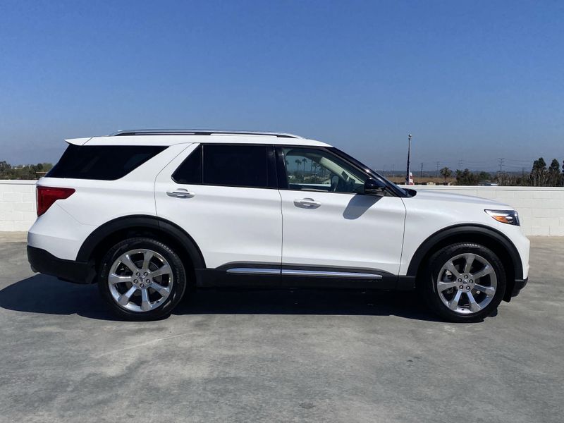 2020 Ford Explorer PlatinumImage 3