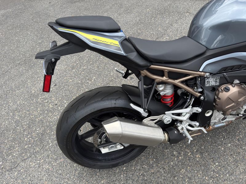 2023 BMW S 1000 R 