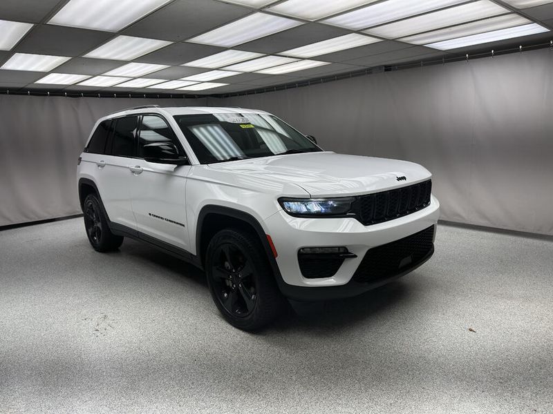 Used 2023 Jeep Grand Cherokee LimitedImage 5