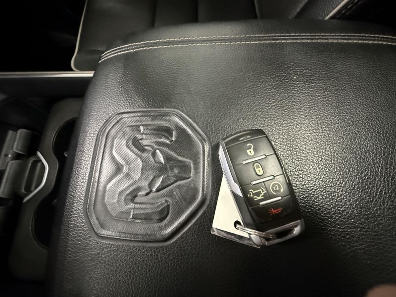 Used 2020 RAM 1500 LaramieImage 24