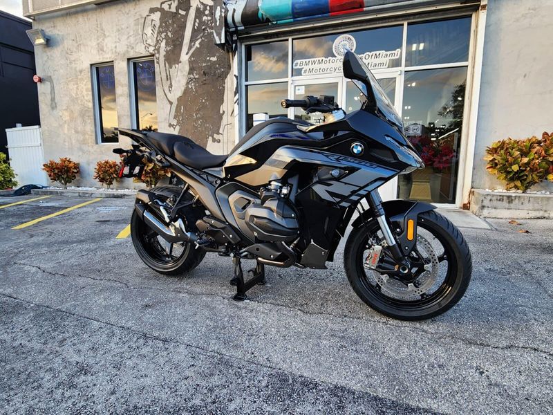 2026 BMW R 1300 RSImage 10