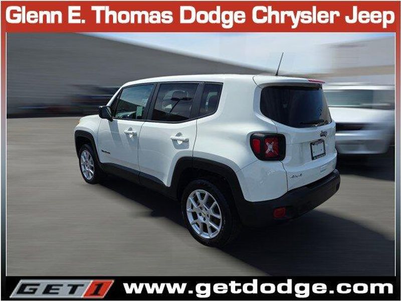 2023 Jeep Renegade Latitude Upland photo 8