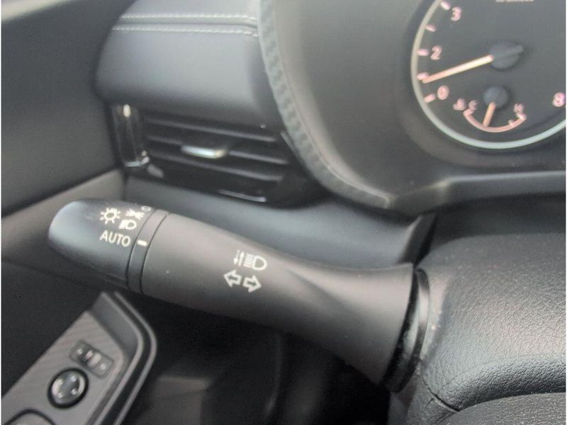 Used 2023 Nissan Sentra SVImage 25