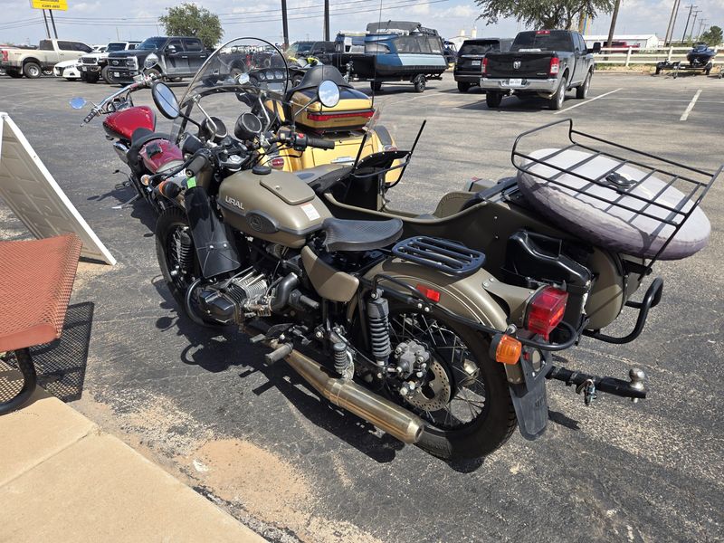 2018 URAL CT 750 Image 6
