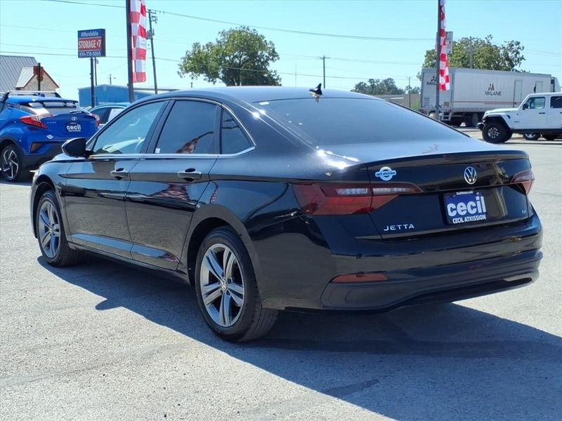 2024 Volkswagen Jetta SE photo 15
