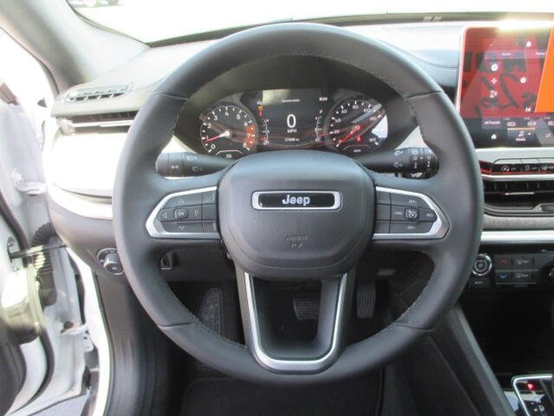 2024 Jeep Compass LatitudeImage 19