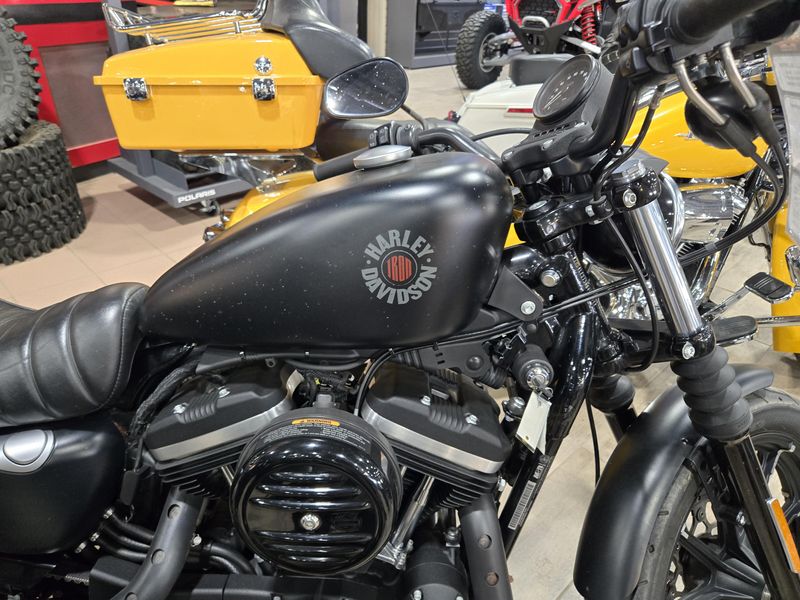 USED 2022 HARLEY SPORTSTER IRON 883 Image 7