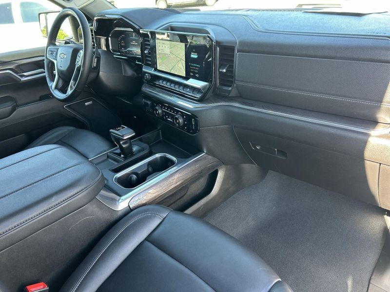 Used 2025 Chevrolet Silverado 1500 LTZImage 30