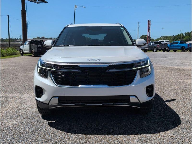 Used 2025 Kia Seltos SImage 8