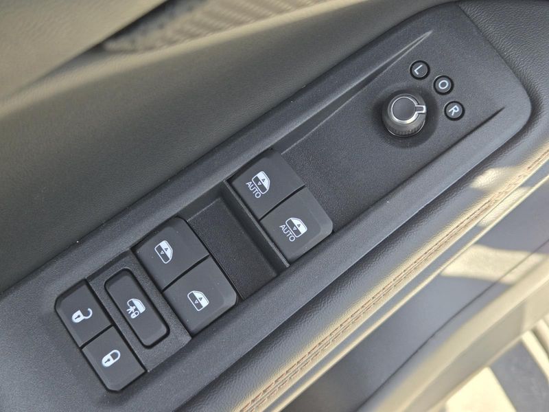 New 2026 Jeep Cherokee Limited 4x4