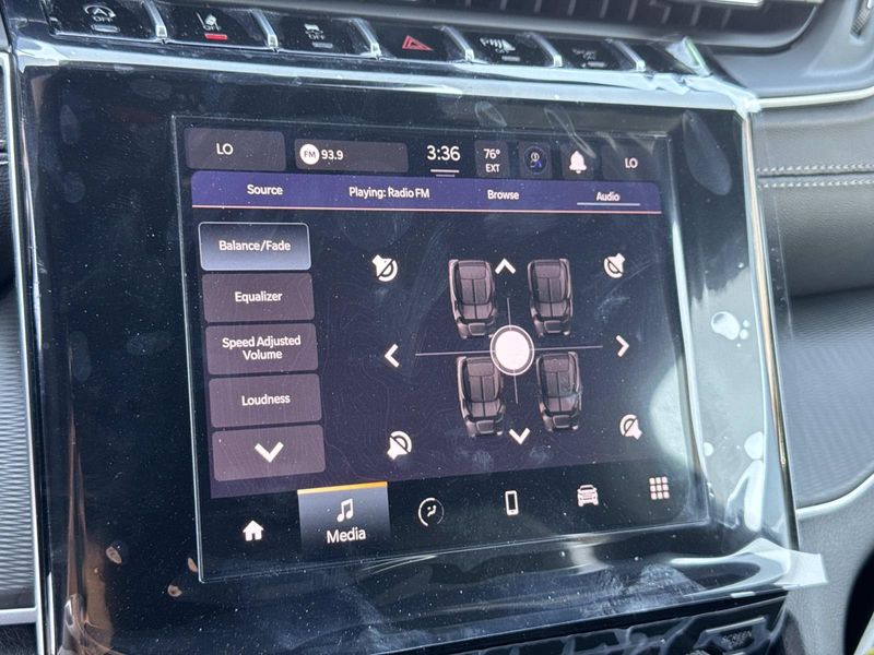 New 2026 Jeep Grand Cherokee Laredo 4x2