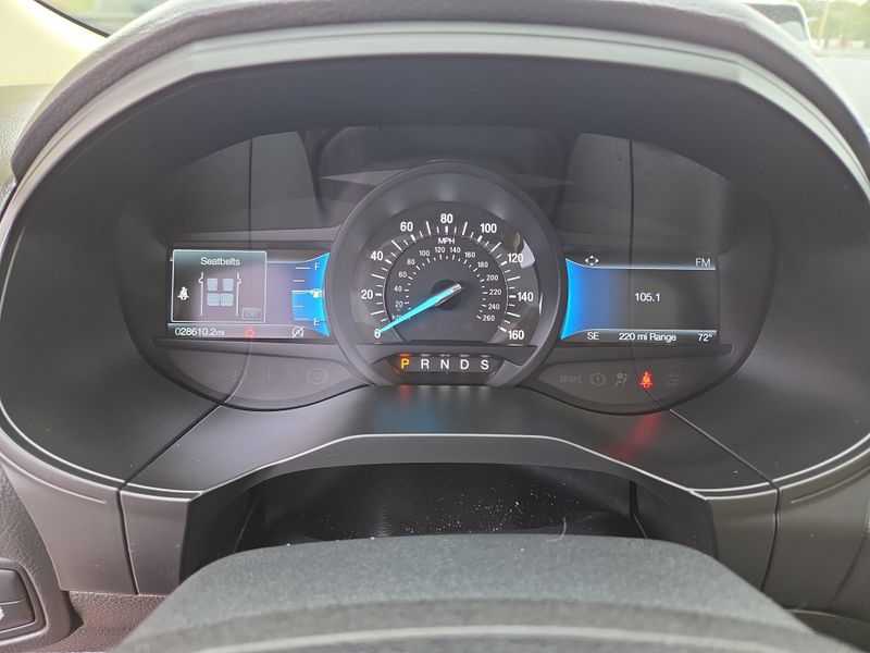 2022 Ford Edge SEL photo 24