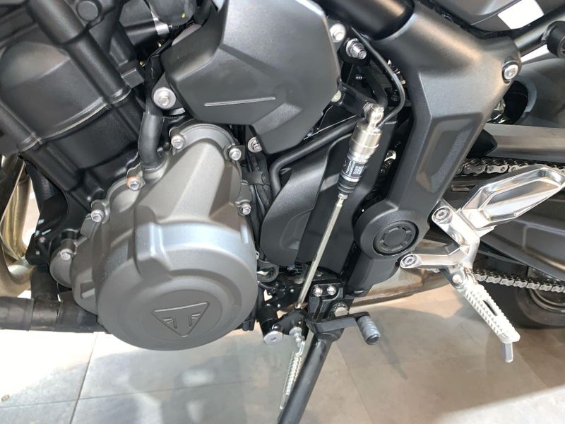 New 2025 Triumph TRIDENT 660 Image 8