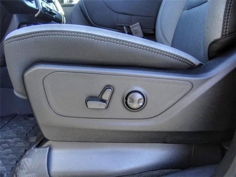 2022 RAM 1500 Big Horn Quad Cab 4x2 6