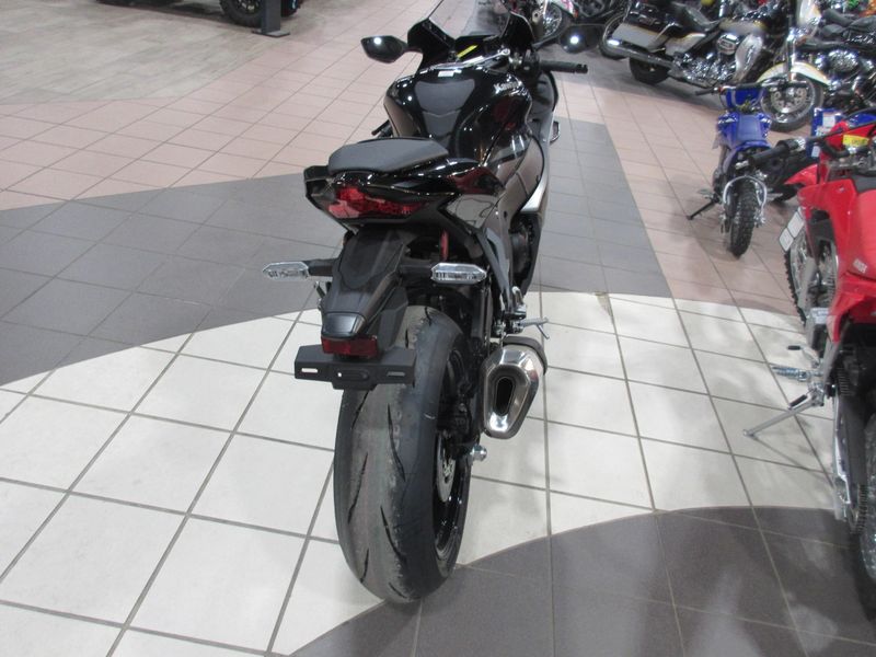 NEW 2026 KAWASAKI NINJA ZX-10R Image 9