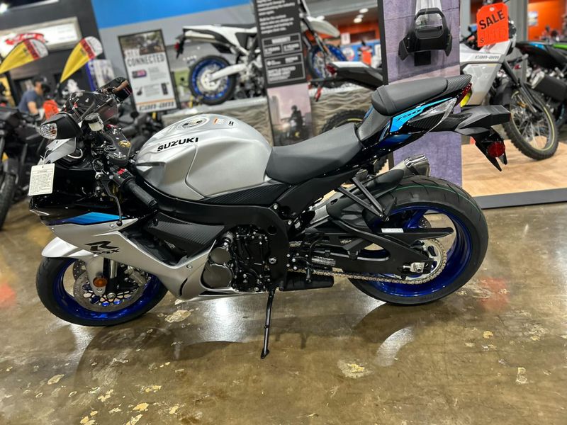 New 2026 Suzuki GSX-R750 Image 10