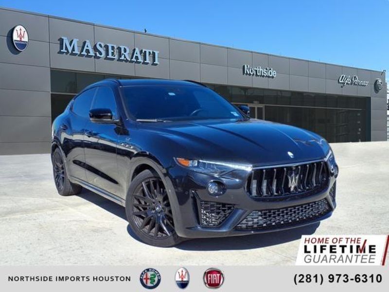 2022 Maserati Levante GTImage 1