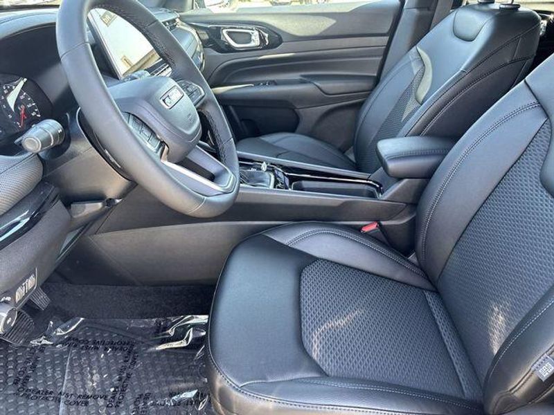 New 2026 Jeep Compass Latitude Altitude 4x4Image 16