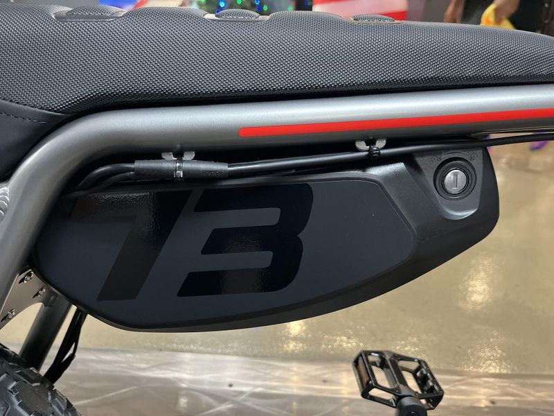 New 2025 Super73 Z Adventure Core E-Bike Image 14