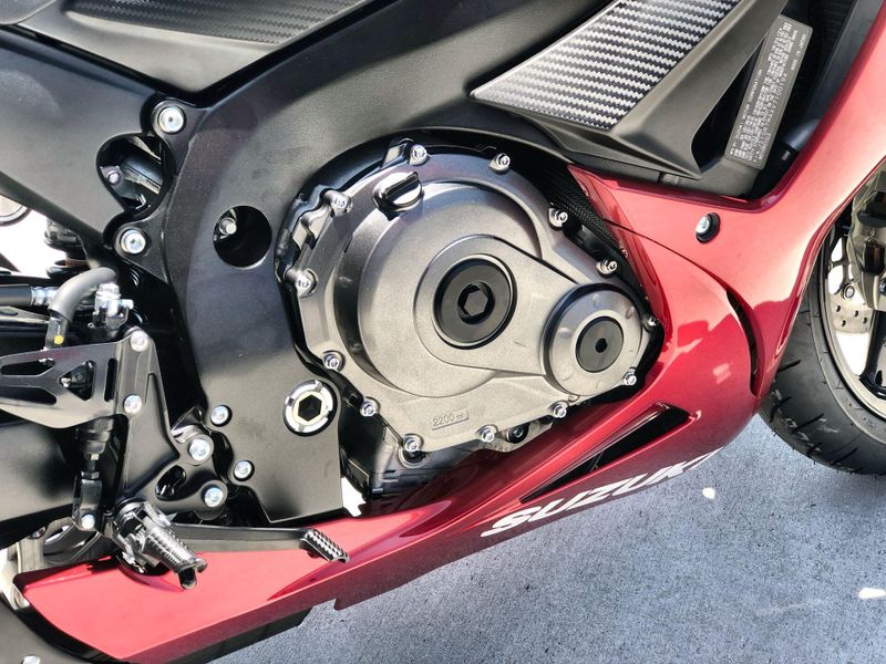 New 2027 Suzuki GSX-R750 Image 20