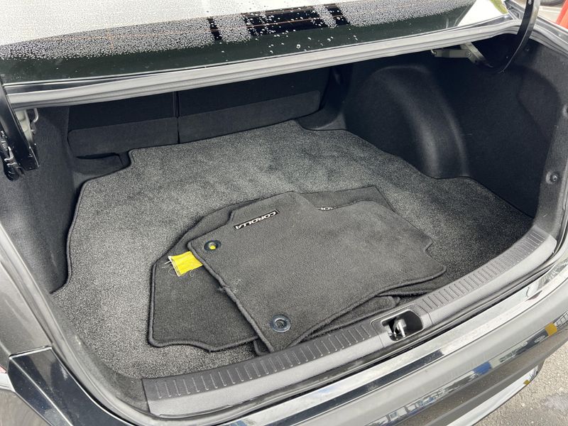 Used 2022 Toyota Corolla LEImage 19