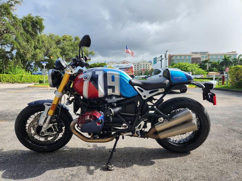 2015 BMW R nineT  in a BLACK exterior color. BMW Motorcycles of Miami 786-845-0052 motorcyclesofmiami.com 