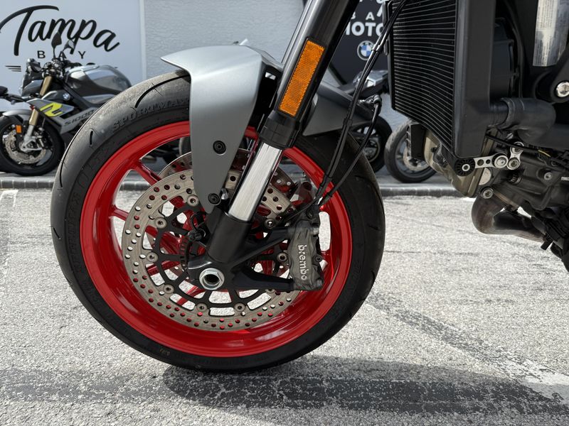 2022 Ducati Monster 937 