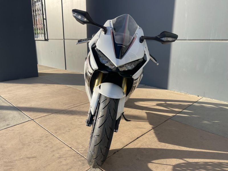 New 2025 Honda CBR1000RR Image 4