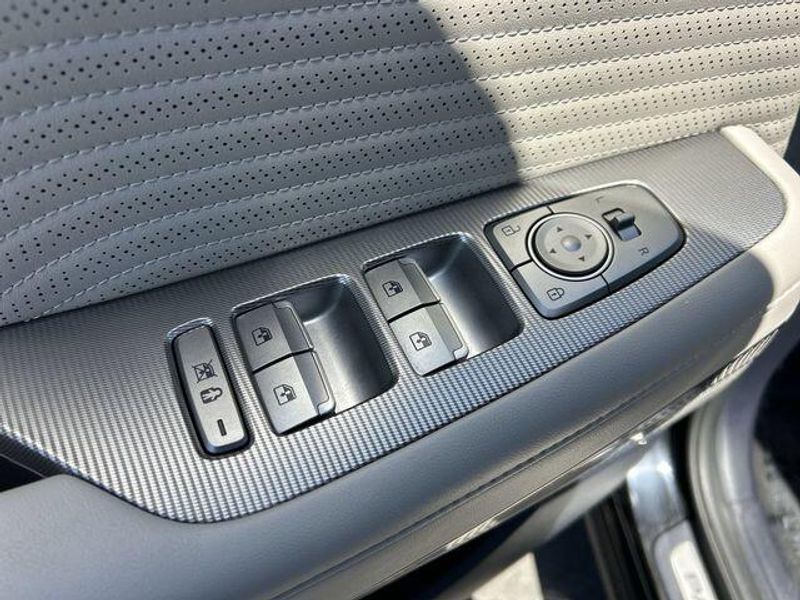 Used 2024 Hyundai Palisade CalligraphyImage 21