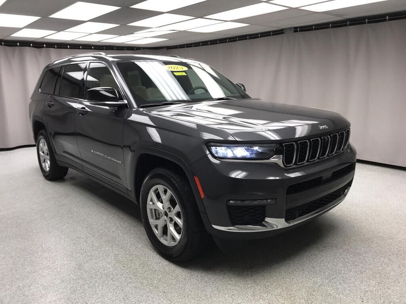 Used 2023 Jeep Grand Cherokee L LimitedImage 5