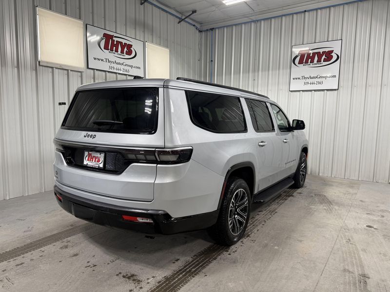 2026 Jeep Grand Wagoneer L 4x4Image 3