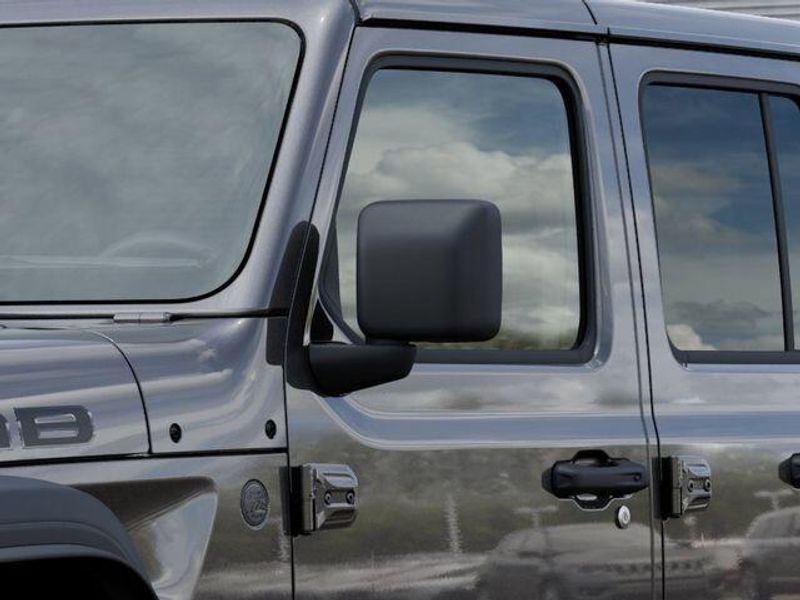 Jeep Wrangler 4xE Image 12