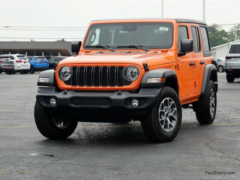 New 2025 Jeep Wrangler 4-door Sport S
