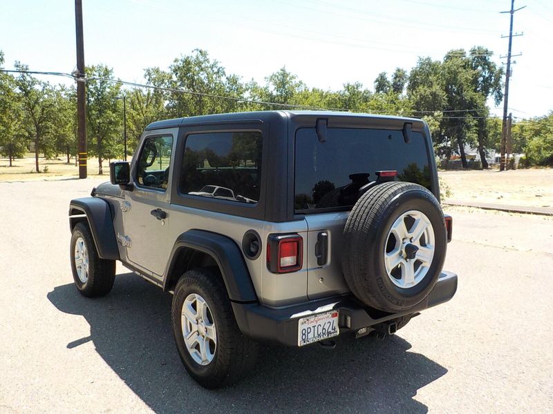 2019 Jeep Wrangler Sport photo 7