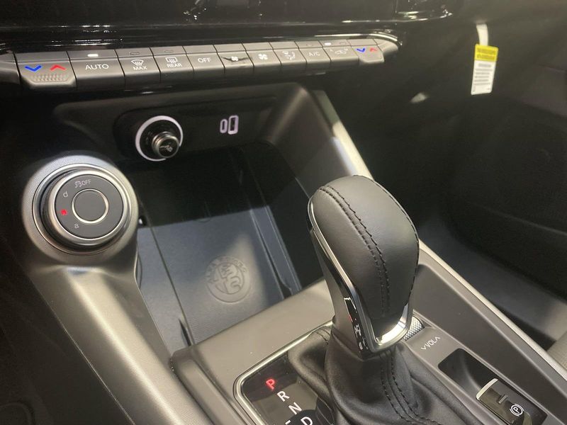New 2024 Alfa Romeo Tonale Ti EawdImage 19