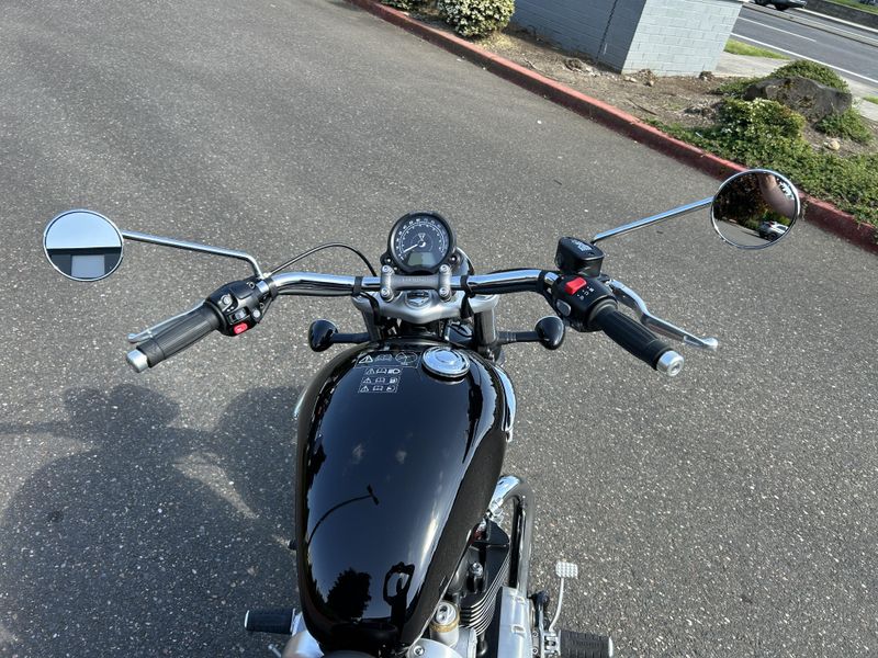 New 2025 Triumph BONNEVILLE SPEEDMASTER 