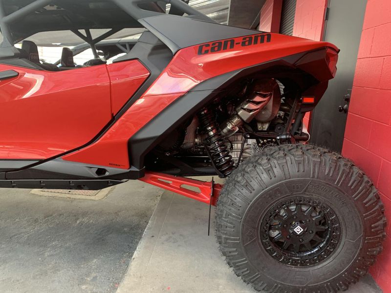 New 2025 Can-Am MAVERICK R MAX X 999T DCT Image 11