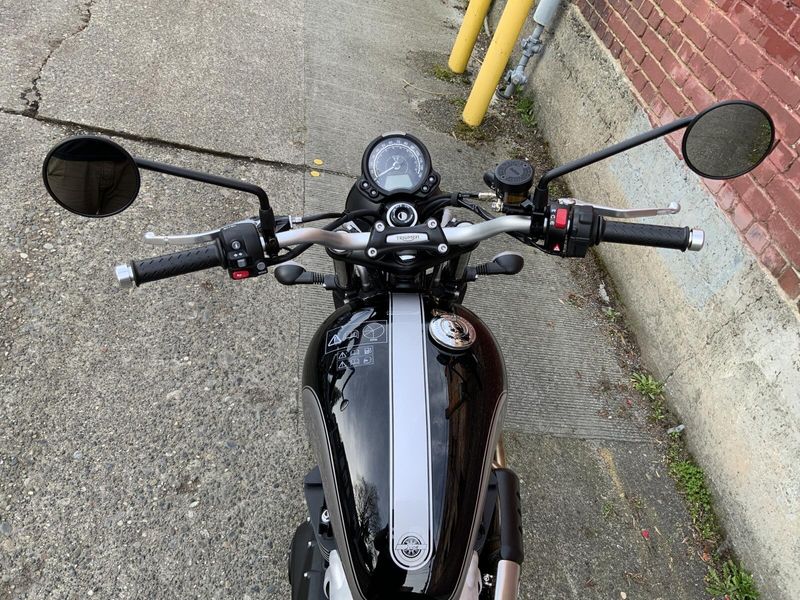 2025 Triumph SCRAMBLER 900 ICON
