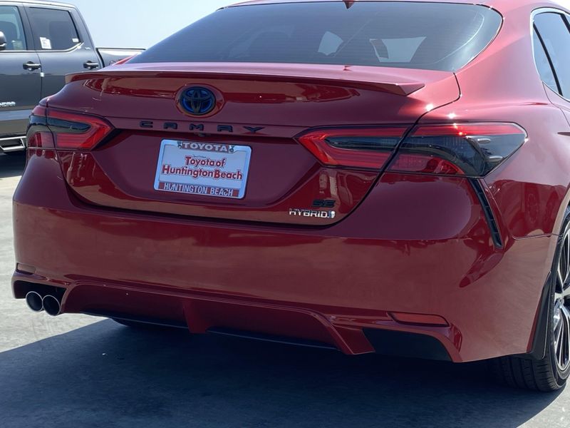 2020 Toyota Camry SEImage 5